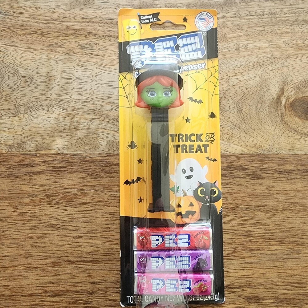 PEZ Halloween Witch Candy & Dispenser Trick Or Treat USA New Carded Sealed